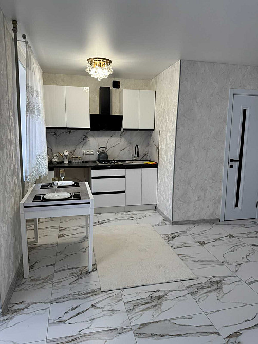 Красивая современная 1но комнатная на Крымском бульваре за 25 000 Одеса - зображення 2