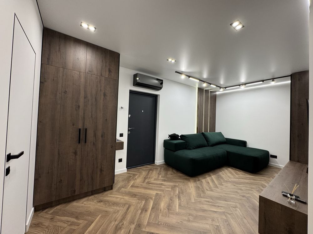 Стильна простора квартира в центрі міста Ивано-Франковск - изображение 2