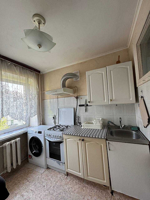 2 на квартира біля метро ДАРНИЦЯ вул. Дмитра Багалія 9 (Пожарського) Киев - изображение 1