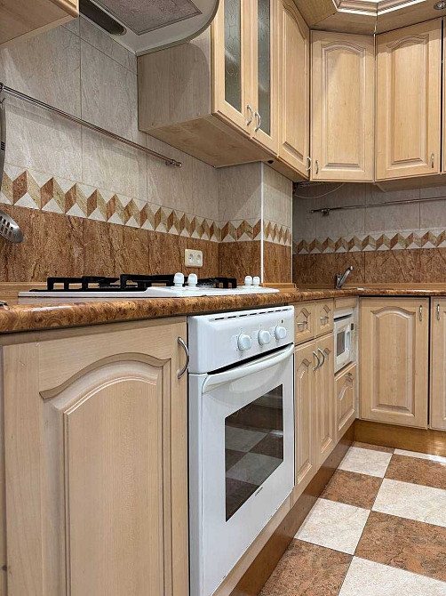 Трикімнатна квартира в Центрі з гаражом Кропивницкий - изображение 4