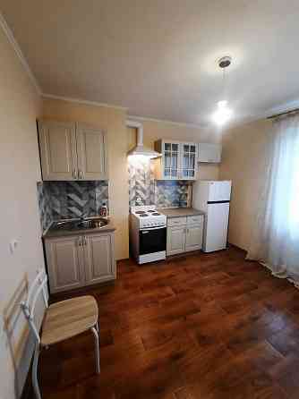 Здам простору однокімнатну квартиру в ЖК "Вудсторія" біля метро. Киев