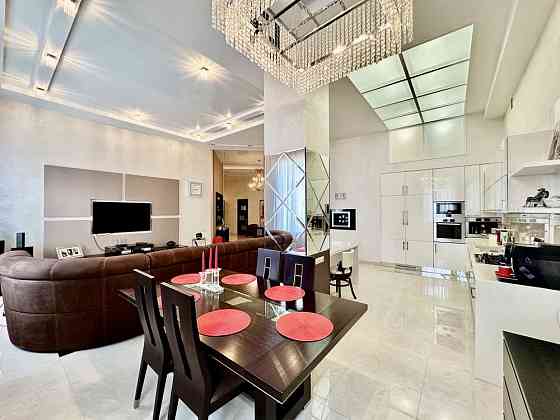 Аренда четырехкомнаьной квартиры в Одессе. Дерибасовская. Одесса