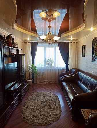 Продам трехкомнатную кваритиру Лозовая