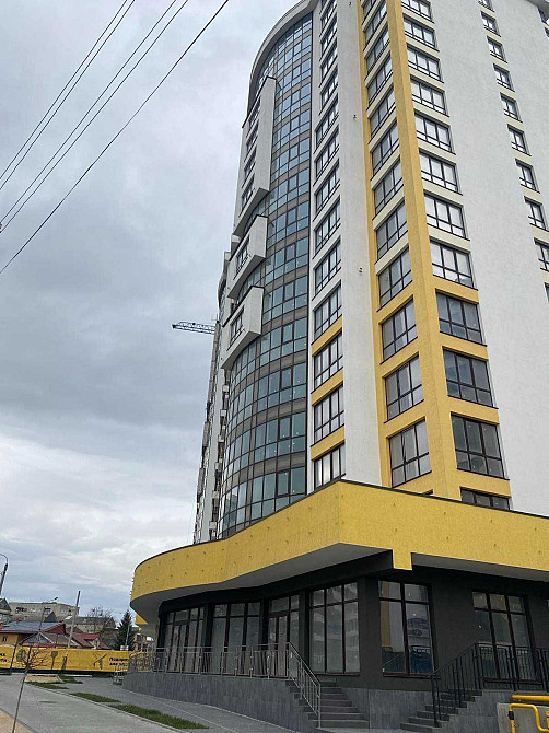 Продаж просторої двокімнатної квартири в зданому будинку Ивано-Франковск - изображение 2