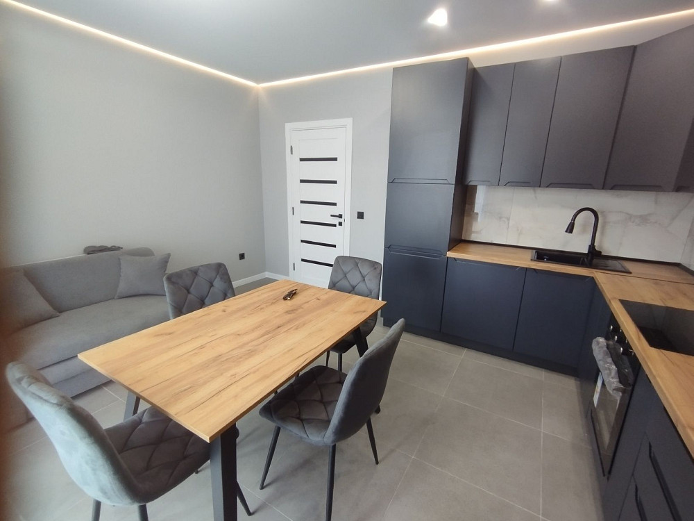 Власник! Продаж ЖК Мала Прага півтора кімнатна кв-ра Ужгород - зображення 2