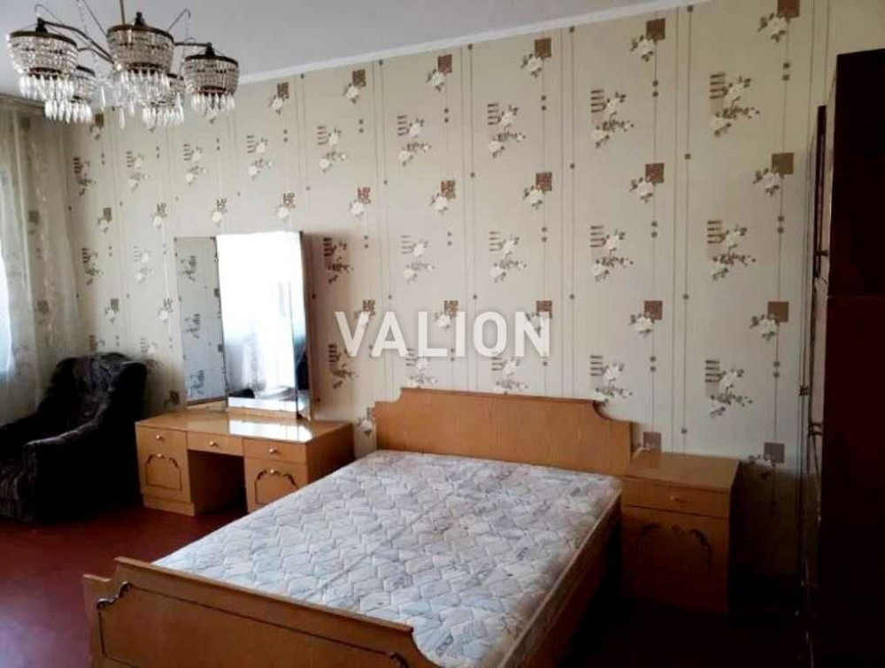 Продаж 3-кімн квартири без ремонту вул. Анни Ахматової, метро Позняки Київ - зображення 1