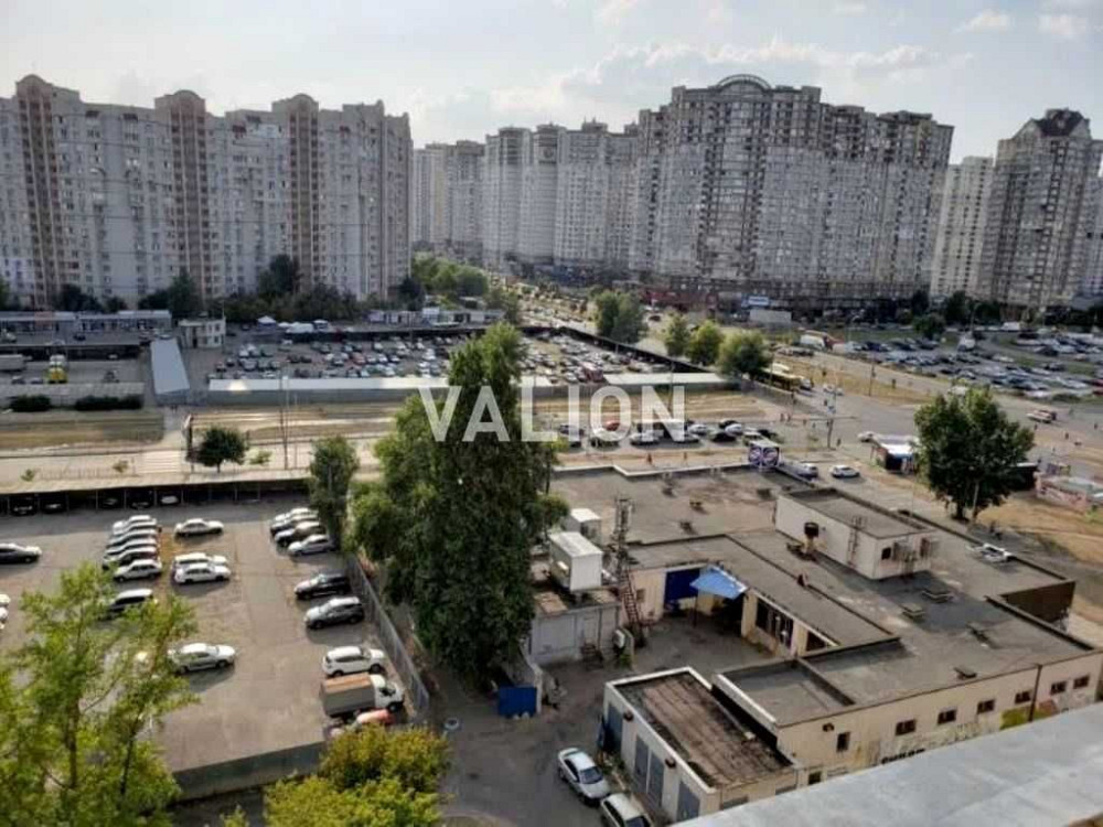 Продаж 3-кімн квартири без ремонту вул. Анни Ахматової, метро Позняки Київ - зображення 4