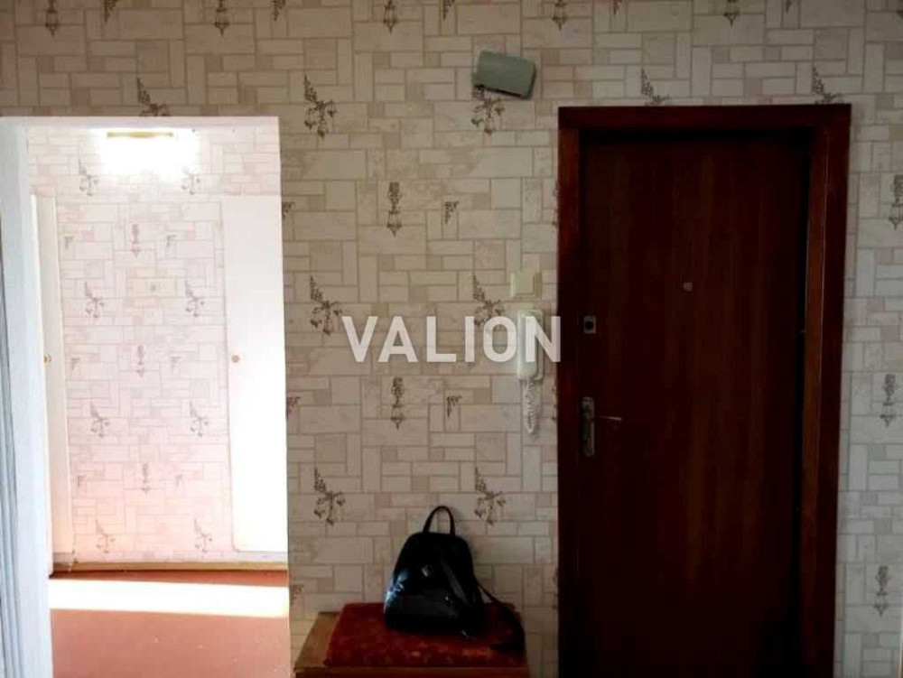 Продаж 3-кімн квартири без ремонту вул. Анни Ахматової, метро Позняки Київ - зображення 3