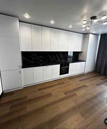 Актуальний продаж 2-х кімнатної квартири з ремонтом. Забудовник рауш Хмельницький