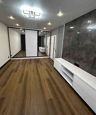 Актуальний продаж 2-х кімнатної квартири з ремонтом. Забудовник рауш Хмельницький