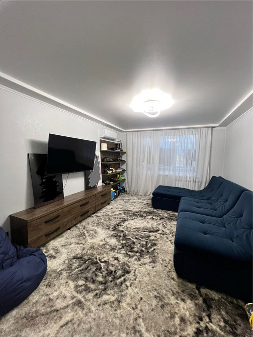 3-ри кімнатна квартира р-н Болгари Звягель - зображення 1