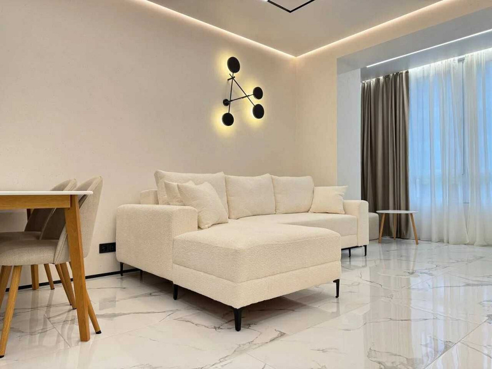 Стильна укомплектована 2кім біля міського Озера, велика площа! Ивано-Франковск - изображение 1