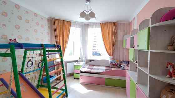 Продаж вул. Дениса Рачiнського,25А.3-к.кв.,ст.м.Лiвобережна 15 хв. Киев