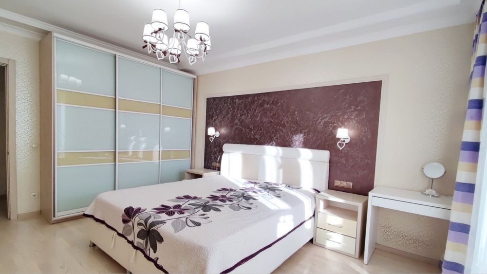 Продаж вул. Дениса Рачiнського,25А.3-к.кв.,ст.м.Лiвобережна 15 хв. Киев - изображение 1