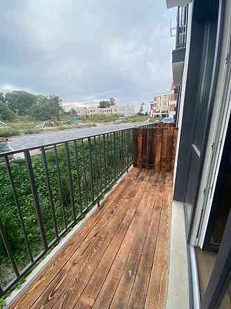 Продам велику квартиру - студію з ремонтом Гостомель