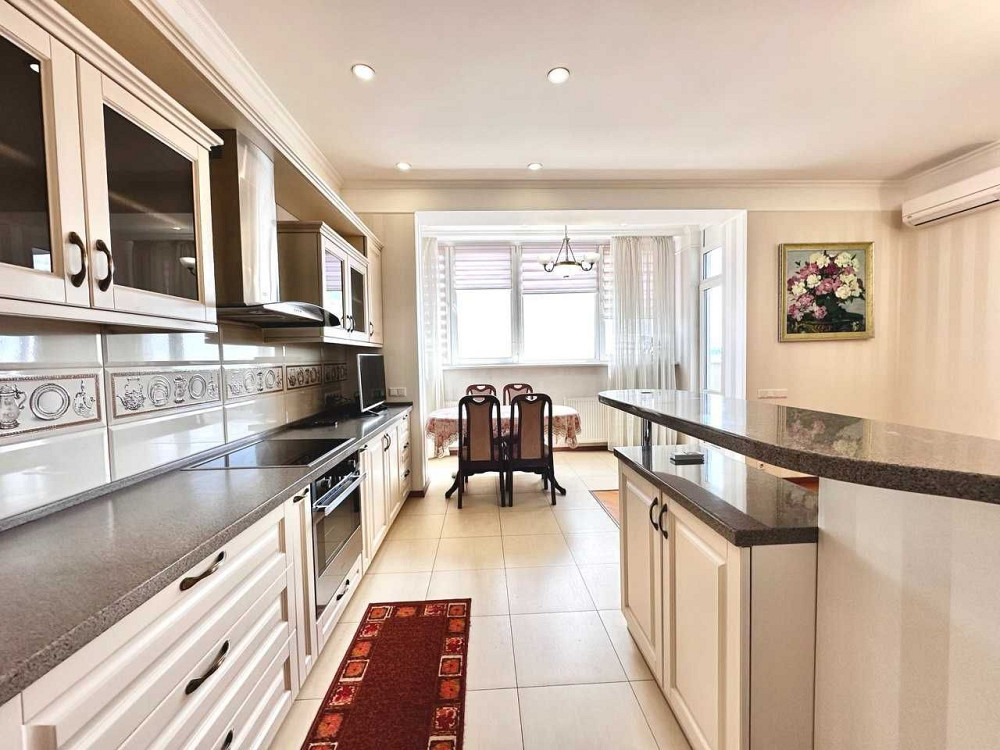 Продаж 3 кімн. квартира 105м2 ЖК Панорама на Печерську, Коновальця,44а Київ - зображення 1