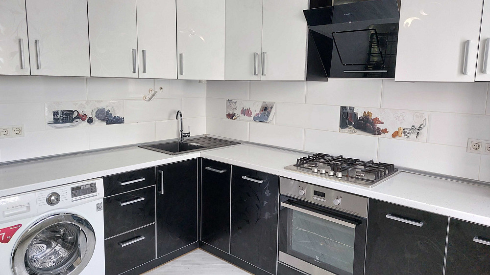 Сдам 2 кк в новострое возле метро Героев Труда Нескорених Харків - зображення 1