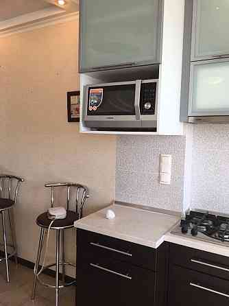 Поодам 1-ну квартиру Центр Листопад !! Полтава