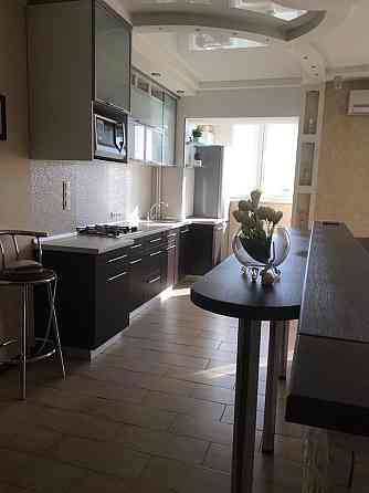 Поодам 1-ну квартиру Центр Листопад !! Полтава