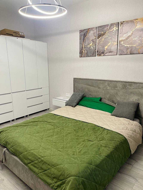 Продам 1 кімнатну квартиру з ремонтом в ЖК Скай Сити Одеса - зображення 2