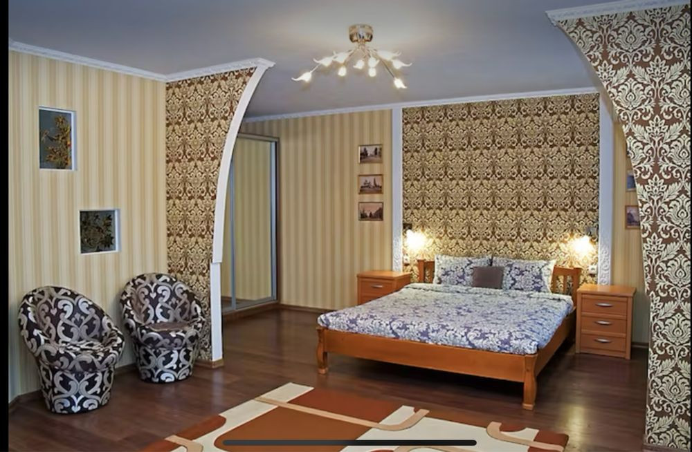 Квартира в історичному центрі, площа Героїв Небесноі сотні Полтава - изображение 1