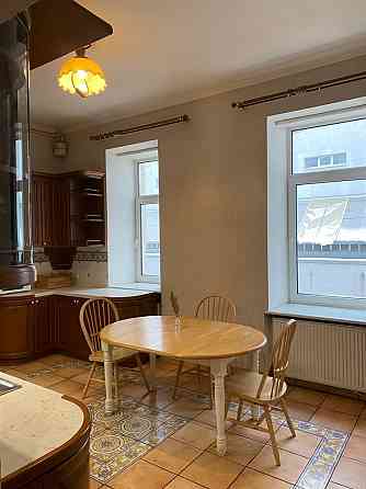 Аренда 3-ком. квартиры, центр, Михайловский-провулок 12. Киев