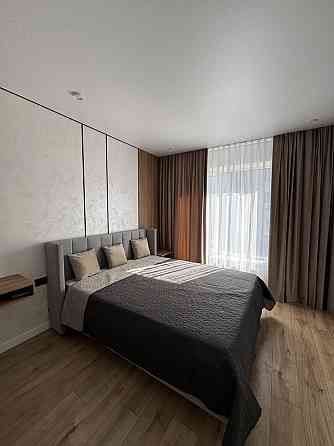 Дизайнерська двохкімнатна кваотира з максимальною комплектацією! Центр Буча