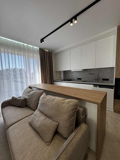 Дизайнерська двохкімнатна кваотира з максимальною комплектацією! Центр Буча - изображение 1