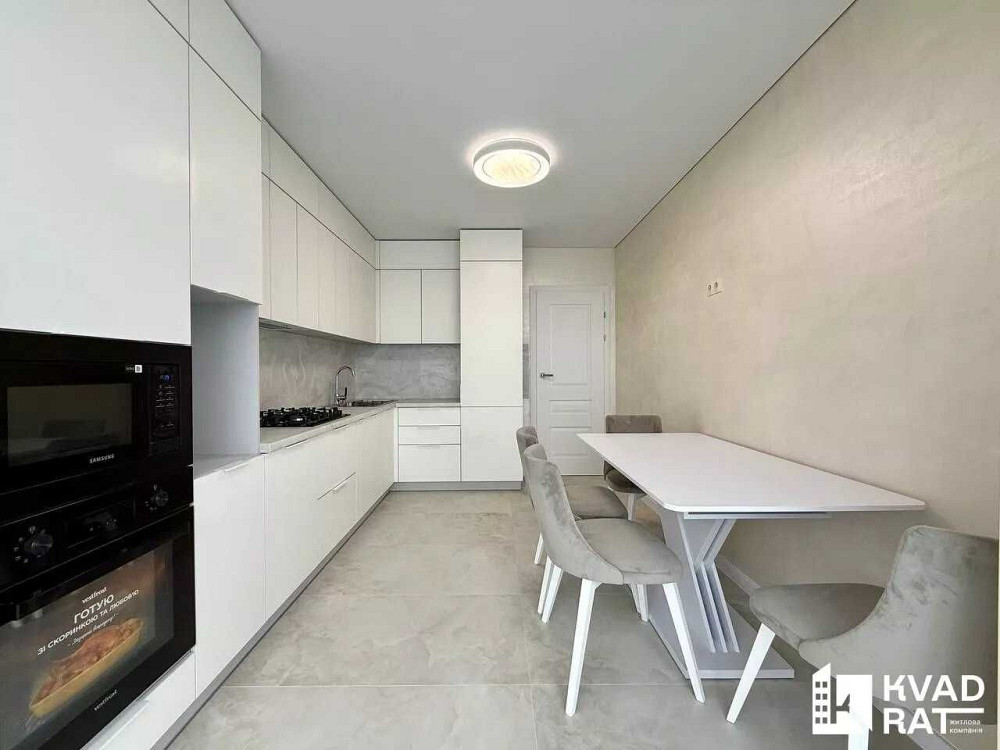 Двокімнатна з меблями та технікою в центрі міста Ивано-Франковск - изображение 3