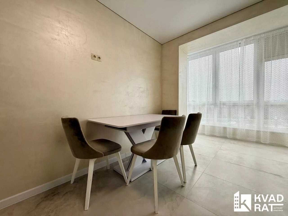 Двокімнатна з меблями та технікою в центрі міста Ивано-Франковск - изображение 2