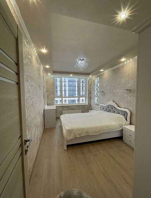 ЖК ЦЕНТРАЛЬНИЙ 2!Гарна ЄВРОТРИКІМНАТНА квартира з сучасним ремонтом Ирпень - изображение 6