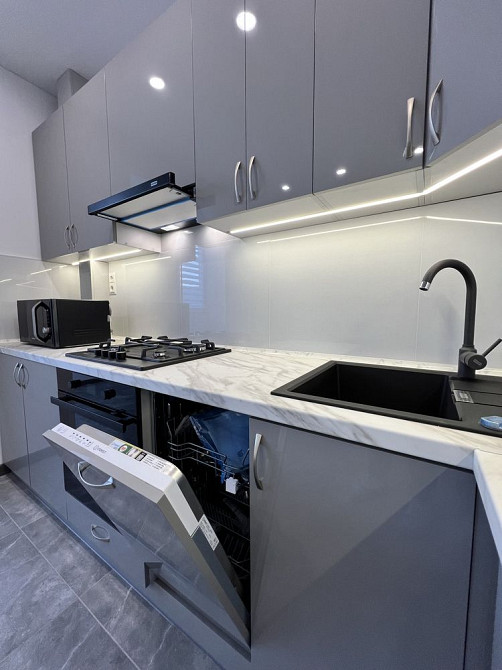 Стильна 3-кімнатна біля парку, повністю укомплектована Івано-Франківськ - зображення 5