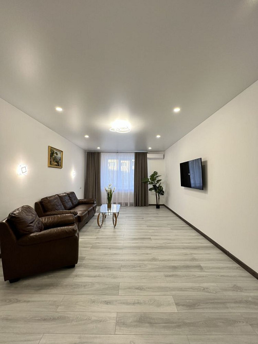 Стильна 3-кімнатна біля парку, повністю укомплектована Івано-Франківськ - зображення 2