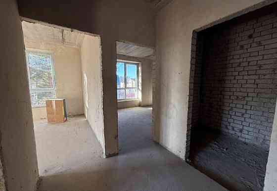 Квартира в оточенні сосен район Центрального парку! Є кладовка окремо! Ирпень