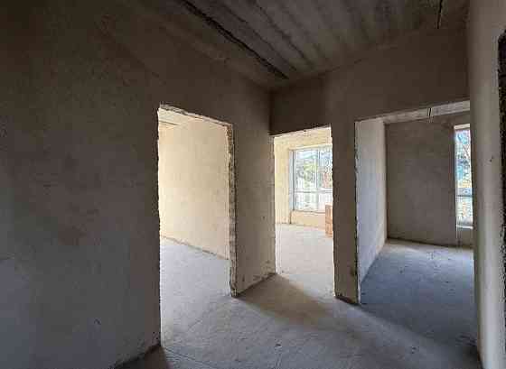 Квартира в оточенні сосен район Центрального парку! Є кладовка окремо! Ирпень