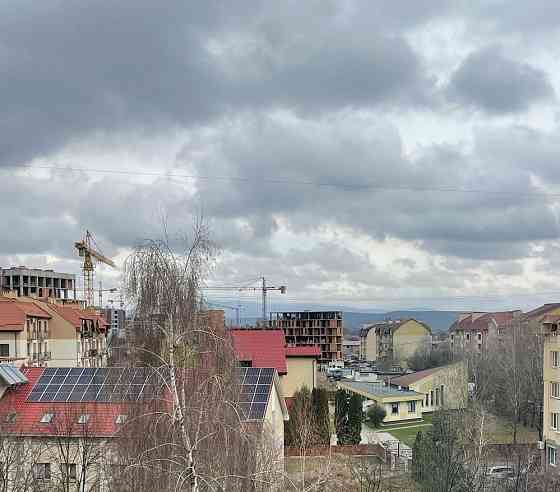 Простора 3-кімнатна квартира з ремонтом на Володимирській Ужгород