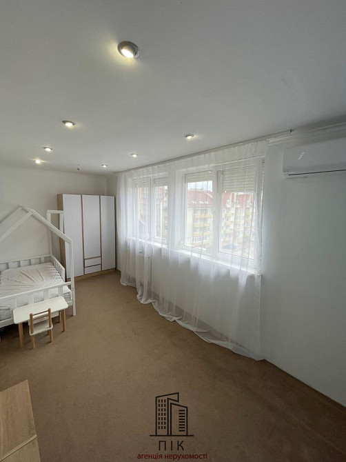 Простора 3-кімнатна квартира з ремонтом на Володимирській Ужгород - зображення 8