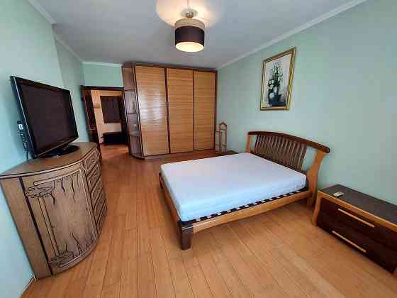 Оренда однокімнатної квартири Клінічна 23-25, 57 метрів, 8 повкрх Киев