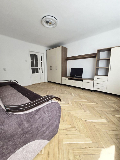 Здам 2к чешку, БУЛЬВАР (Р-Н ВОДОГРАЮ), ОКРЕМІ кімнати, БАЛКОН, вільна! Черновцы - изображение 1