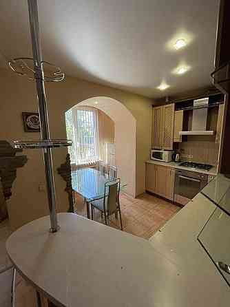 Аренда шикарной 3к Сталинки в Центре города ,с автономным отоплением! Слов`янськ