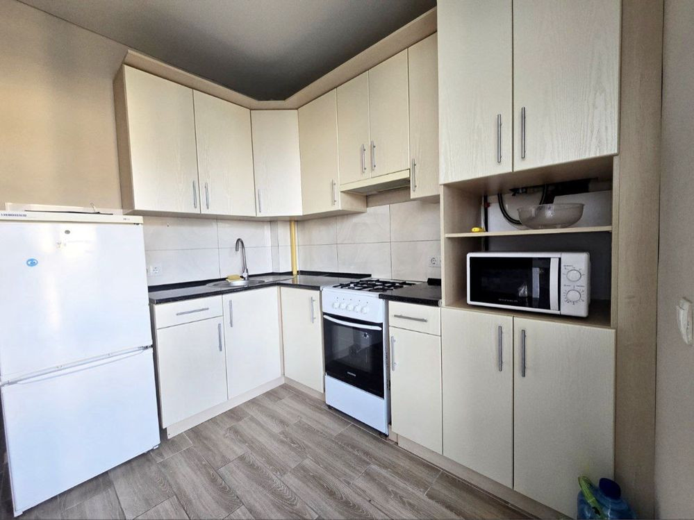 Здам 1к НОВОБУДОВУ, ГЕРОЇВ МАЙДАНУ - РІВНЕНСЬКА, балкон! ліжко! вільна Черновцы - изображение 2