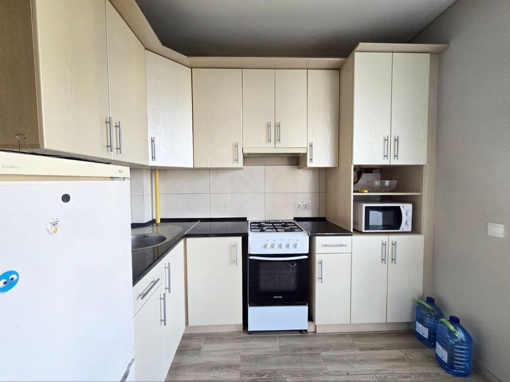 Здам 1к НОВОБУДОВУ, ГЕРОЇВ МАЙДАНУ - РІВНЕНСЬКА, балкон! ліжко! вільна Черновцы - изображение 1