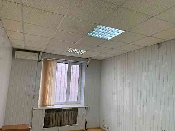 Печерськ Центр 3к 75м з офісним ремонтом. Печерський узвіз 18 Киев