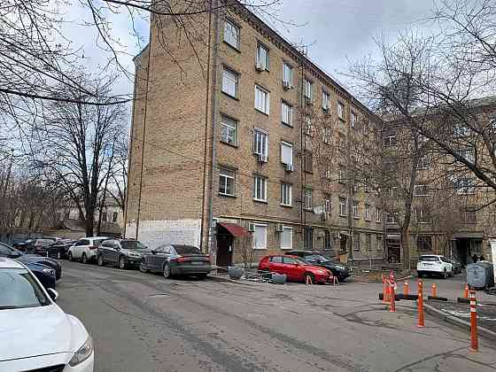 Печерськ Центр 3к 75м з офісним ремонтом. Печерський узвіз 18 Киев