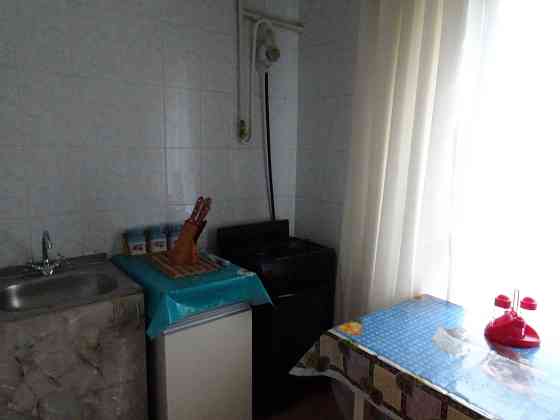 Бажана, 1к хорошая квартира, метро Харьковская Дарницкий Киев