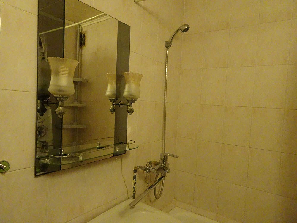 Бажана, 1к хорошая квартира, метро Харьковская Дарницкий Киев - изображение 8