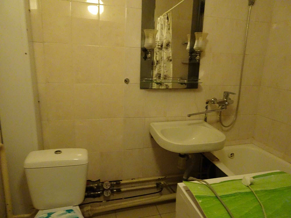 Бажана, 1к хорошая квартира, метро Харьковская Дарницкий Киев - изображение 7