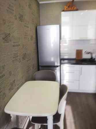 Без комиссии своя 2х ком. кв 8 этаж 25 этажного дома. Все новое Киев