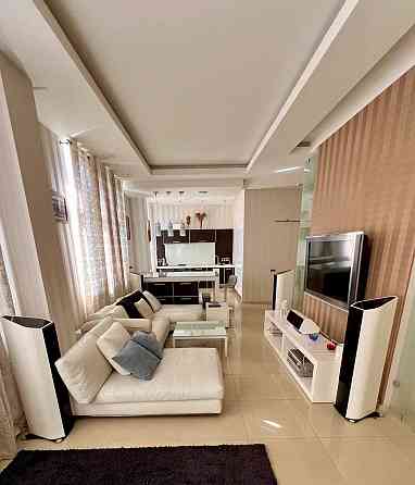 Софіївська вулиця 12. Золоті Ворота, Майдан Незалежності, центр. Киев