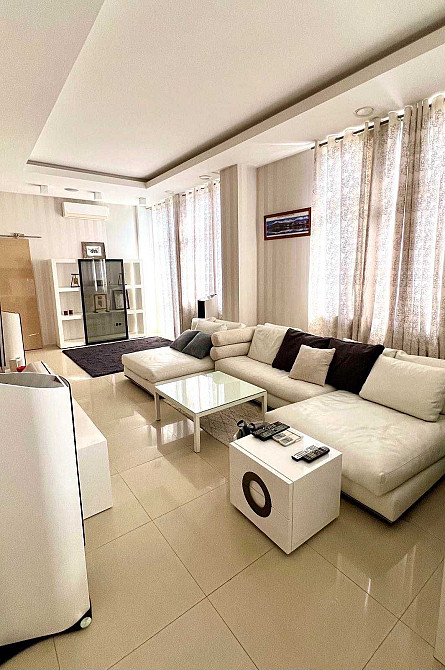 Софіївська вулиця 12. Золоті Ворота, Майдан Незалежності, центр. Київ - зображення 2